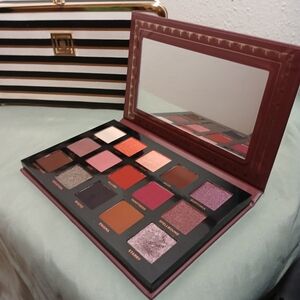 Ace Beauty Mystic Romance Eyeshadow Palette Multicolor